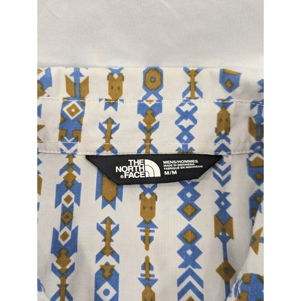 The North‎ Face Shirt Mens Medium Ivory AOP Aztec Short Sleeves Button Up
